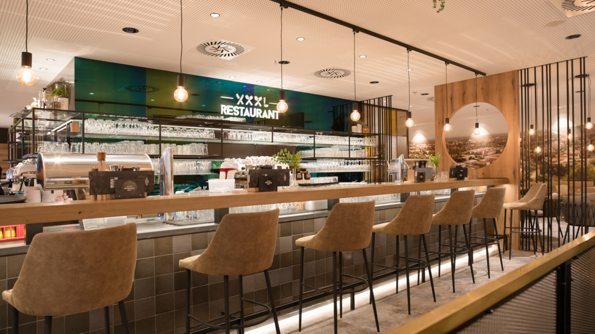 XXXLutz Restaurant Barstühle