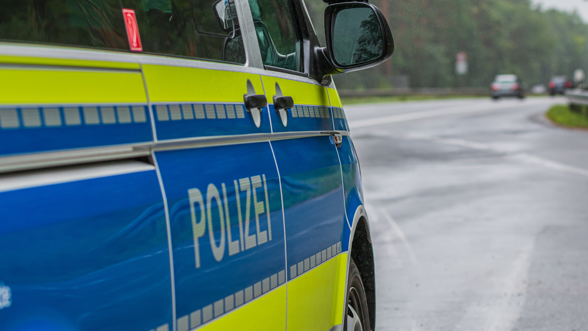 Polizeiauto von der Seite