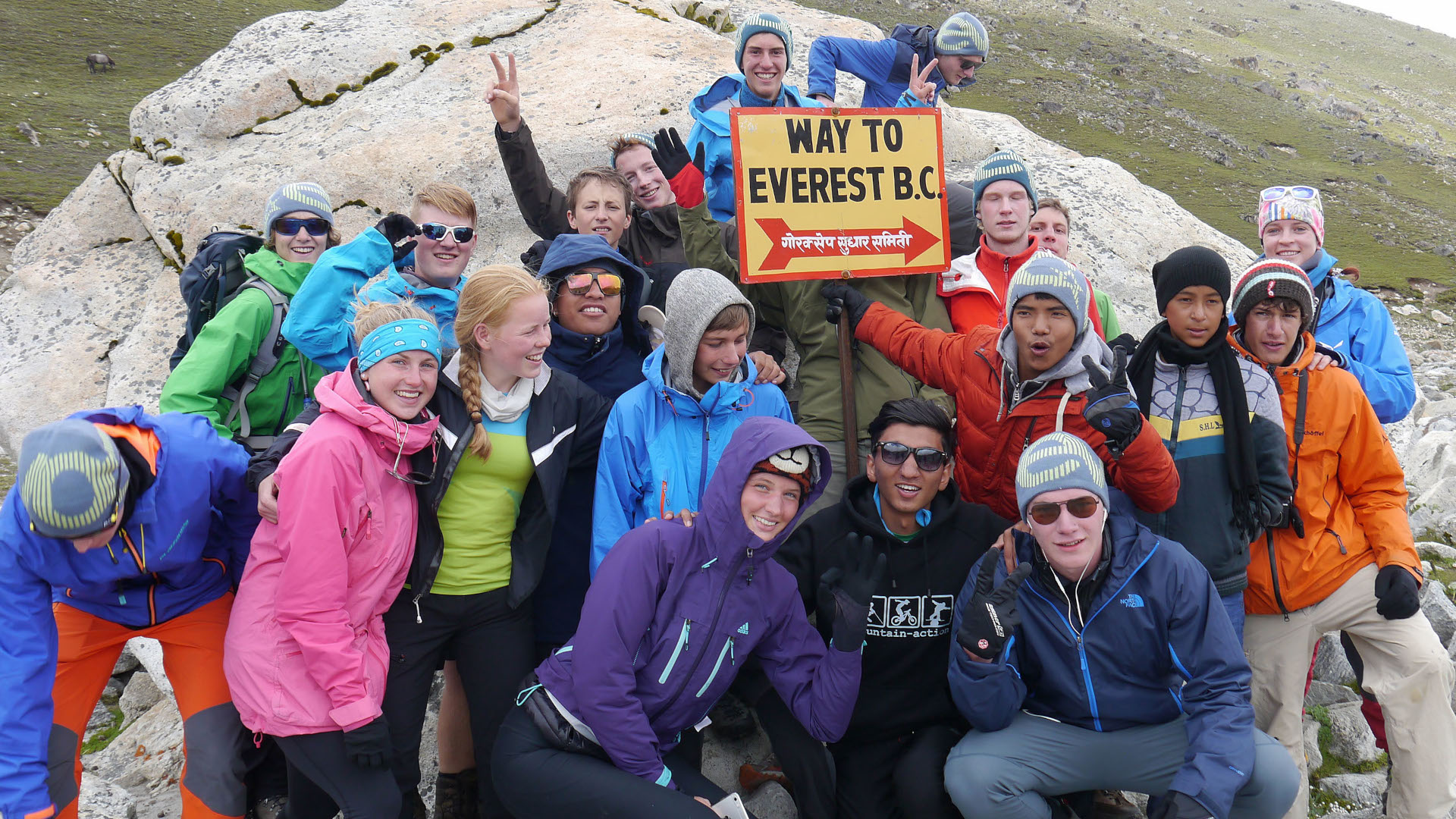 Gruppenfoto Jugendreise Everest Base Camp