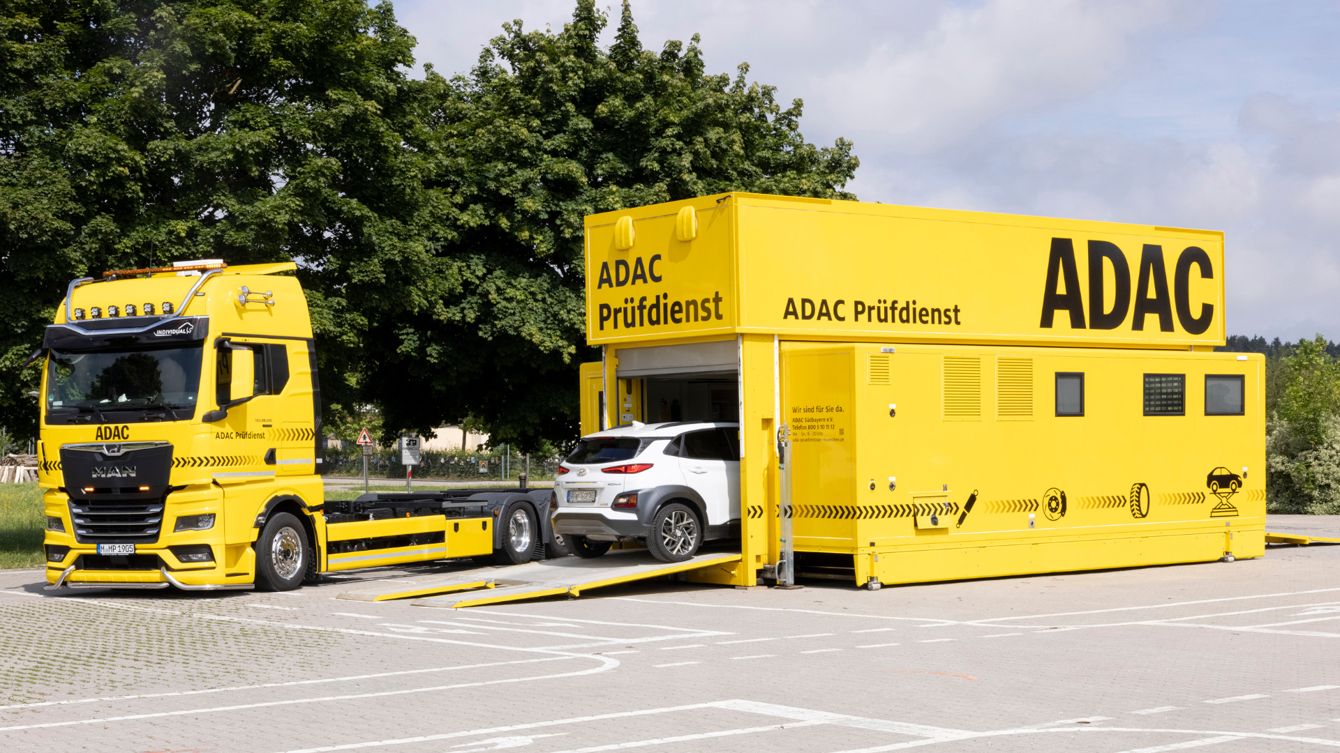 Mobiler ADAC Prüfdienst