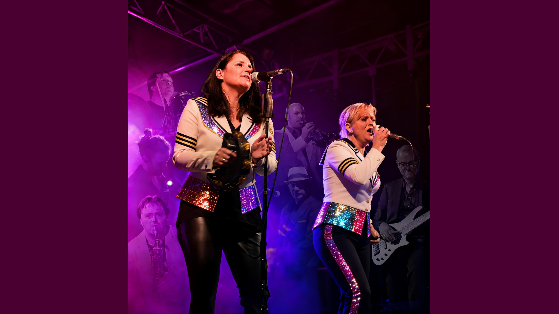 Sängerinnen auf der Bühne