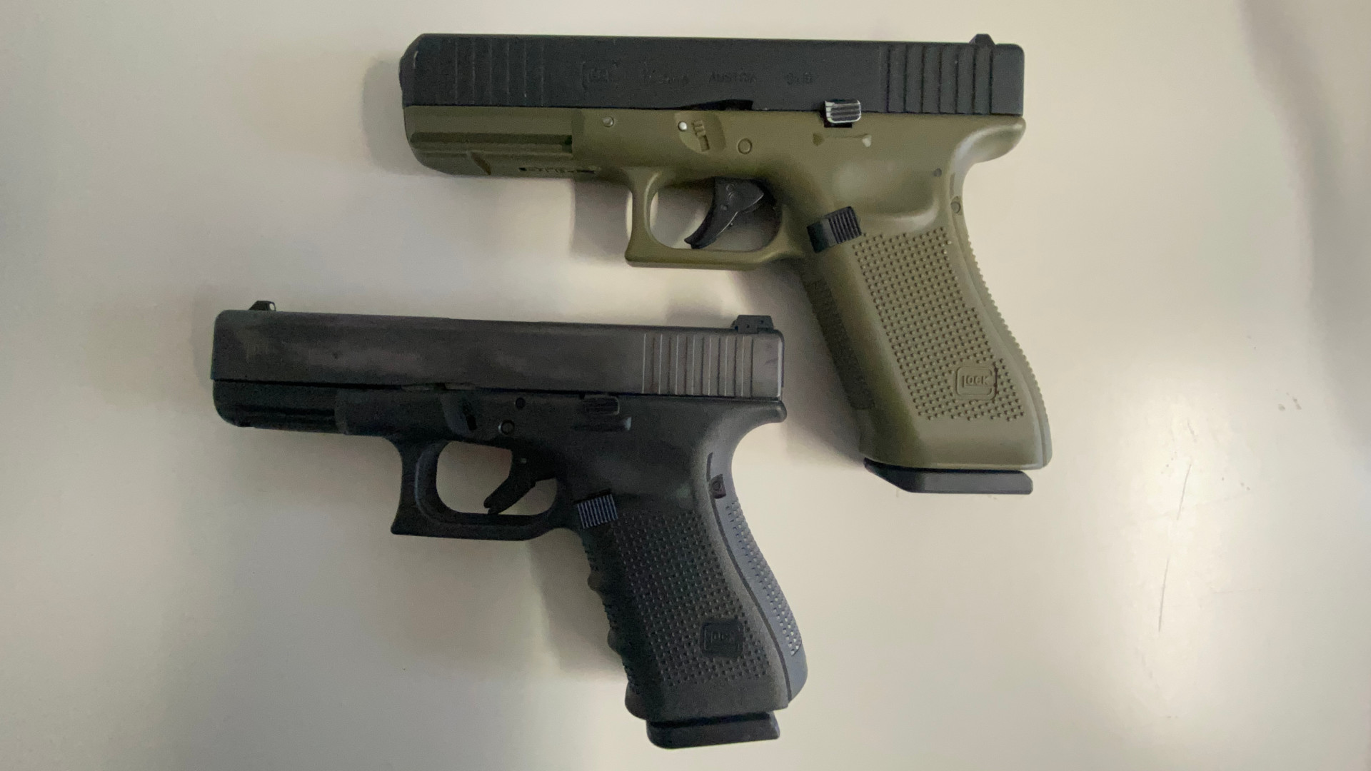 Glock19Gen4 scharf und Glock17Gen5 Airsoft