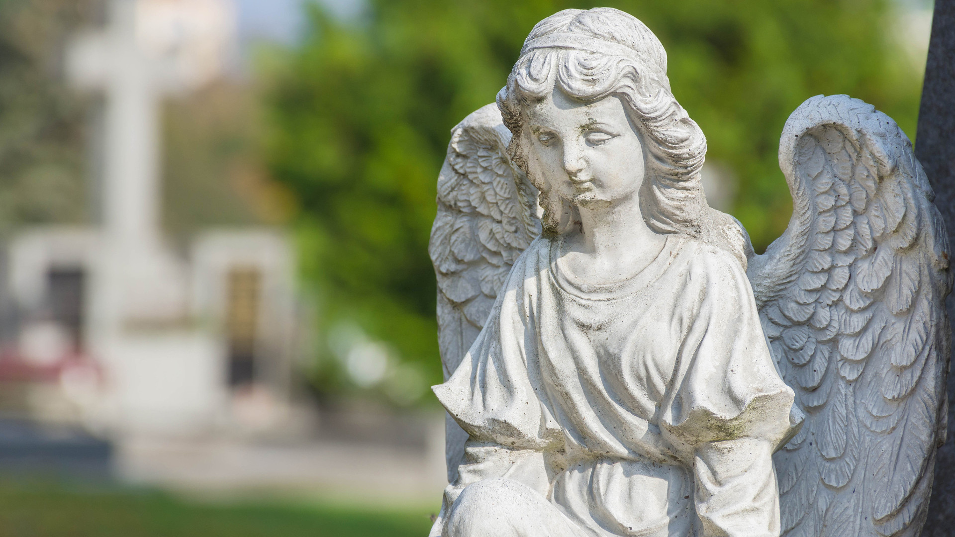 Symbolbild: Engelsstatue am Grab