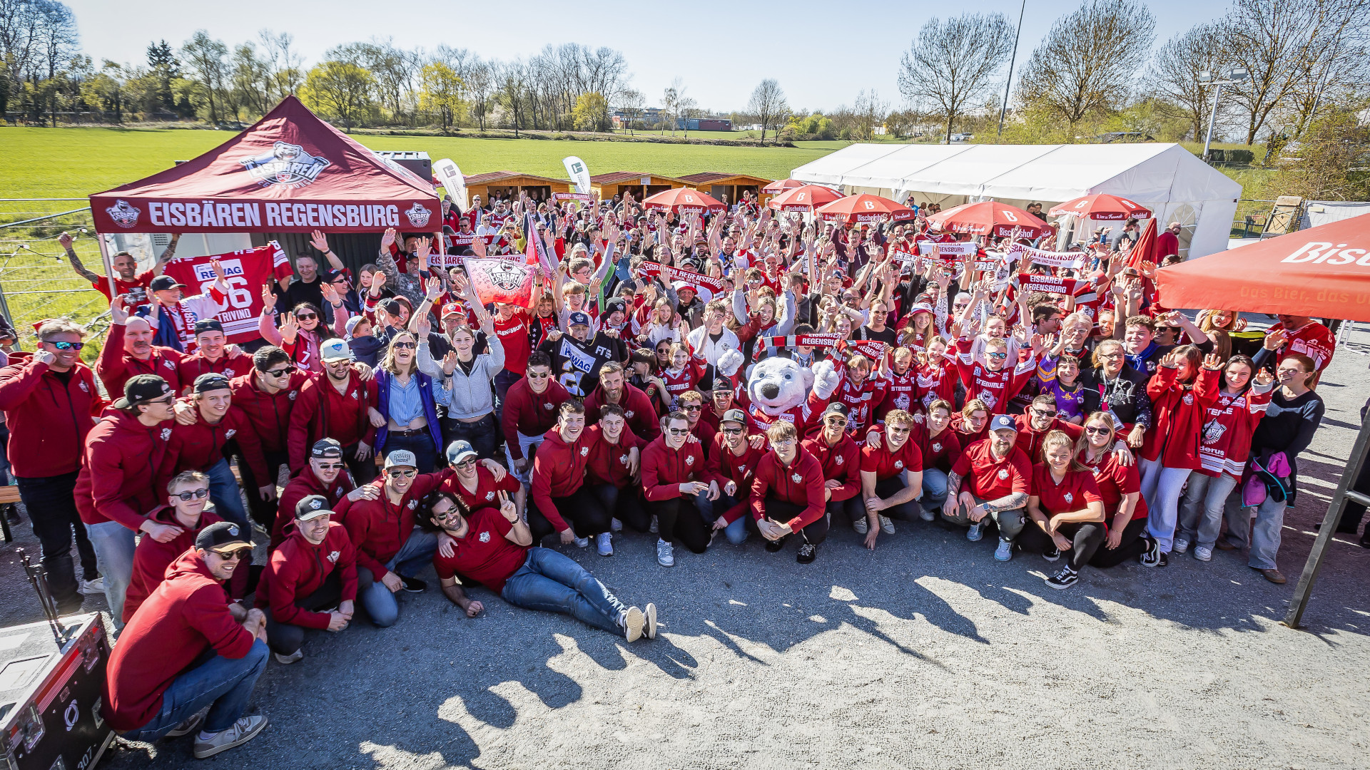 Gruppenfoto bei der Abschlussfeier