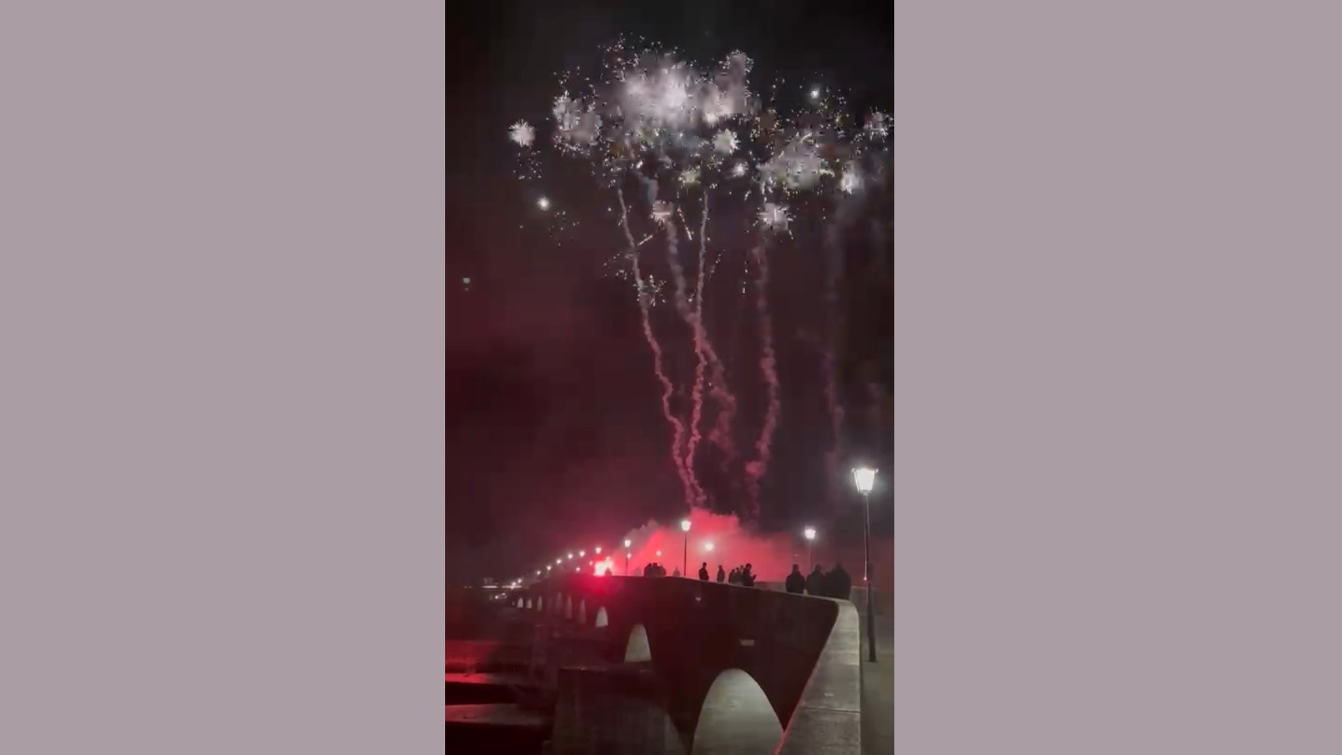 Feuerwerk auf der Steinernen Brücke