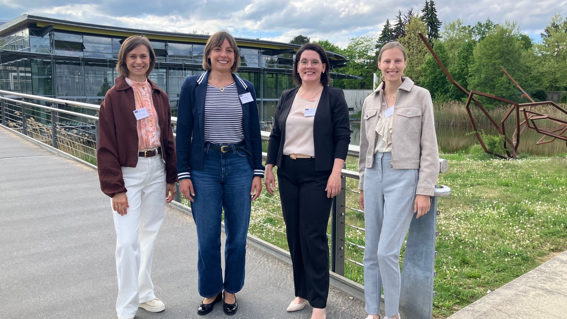 Die Referentinnen des Afterworkseminars an der OTH Regensburg (von links): Sandra Bauer (ZWW), Dr. Ruth Nürnberger (Brückner Maschinenbau GmbH), Dr. Kendra Pöhlmann (OTH Regensburg) und Janika Zelmer (BayZiel).