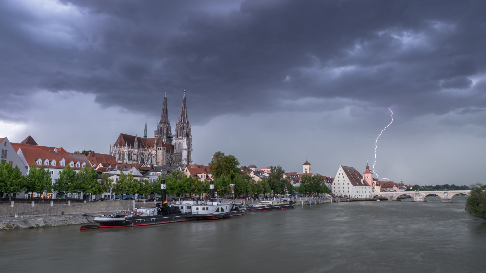 Gewitter über Regensburg