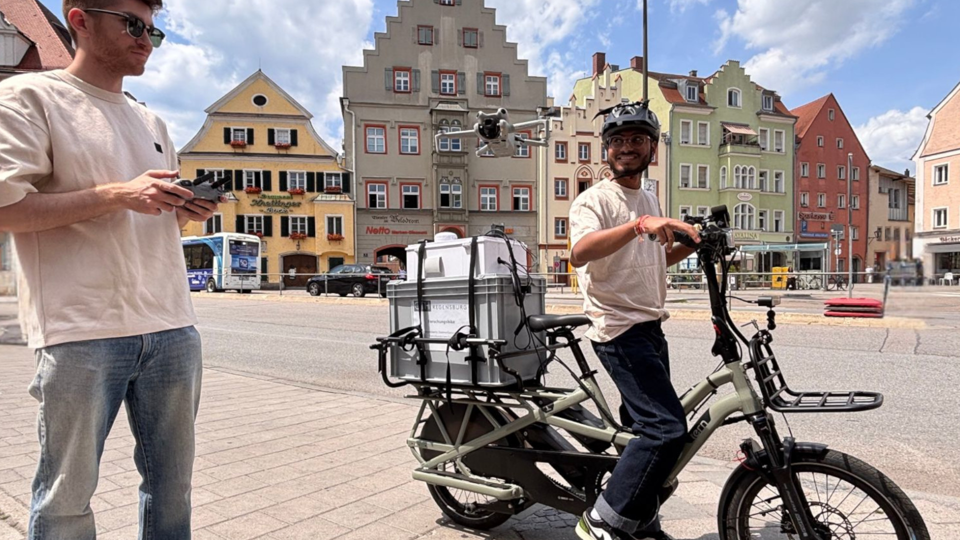 Mit-Drohne-und-Sensorbike-auf-der-Suche-nach-gef-hrlichen-Verkehrssituationen