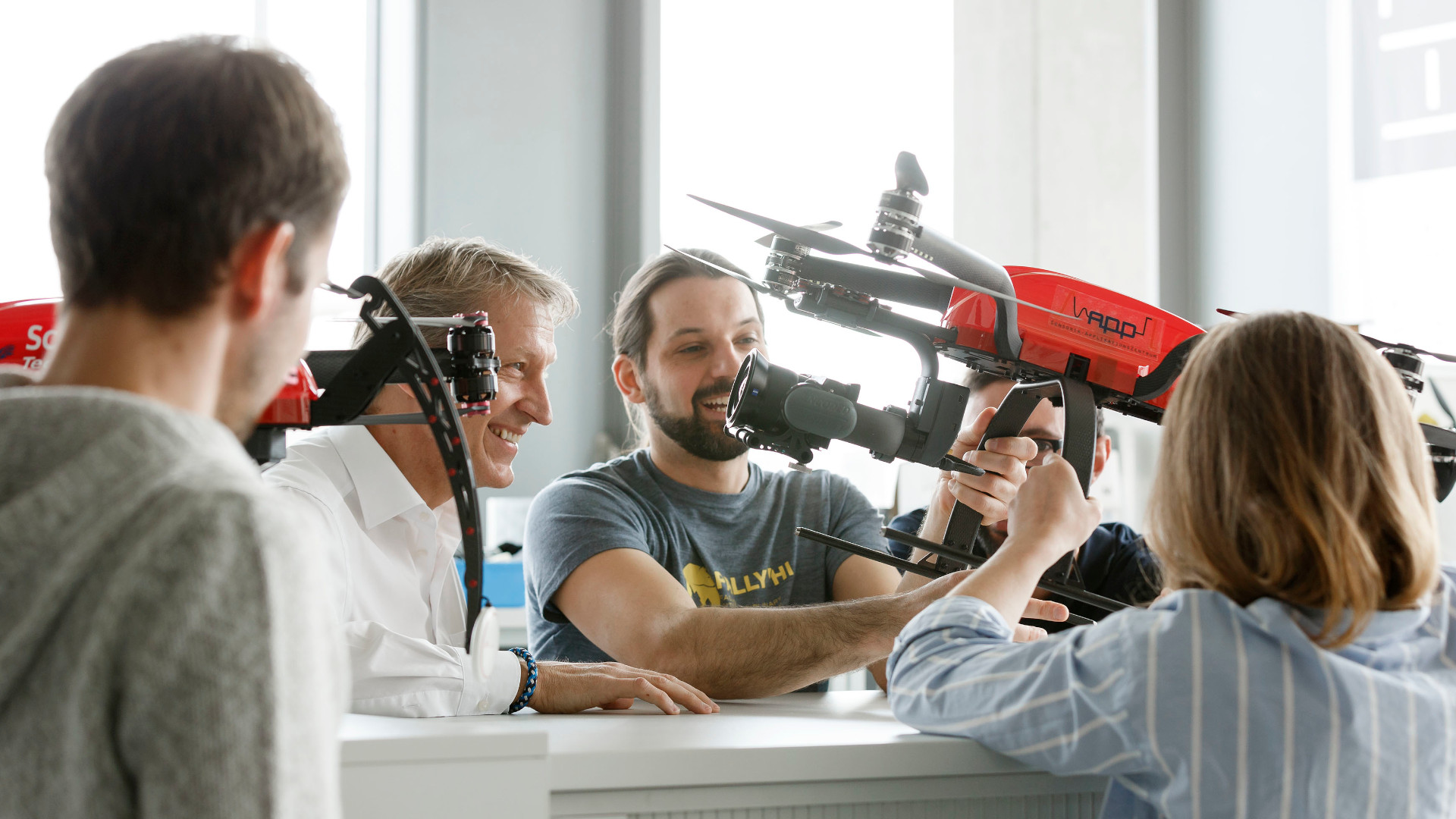 Praxisnah, interdisziplinär und zukunftsorientiert: Der neue Bachelorstudiengang Angewandte Naturwissenschaften verbindet Naturwissenschaften, Technik und Digitalisierung und startet zum Wintersemester 2026/27 an der OTH Regensburg.