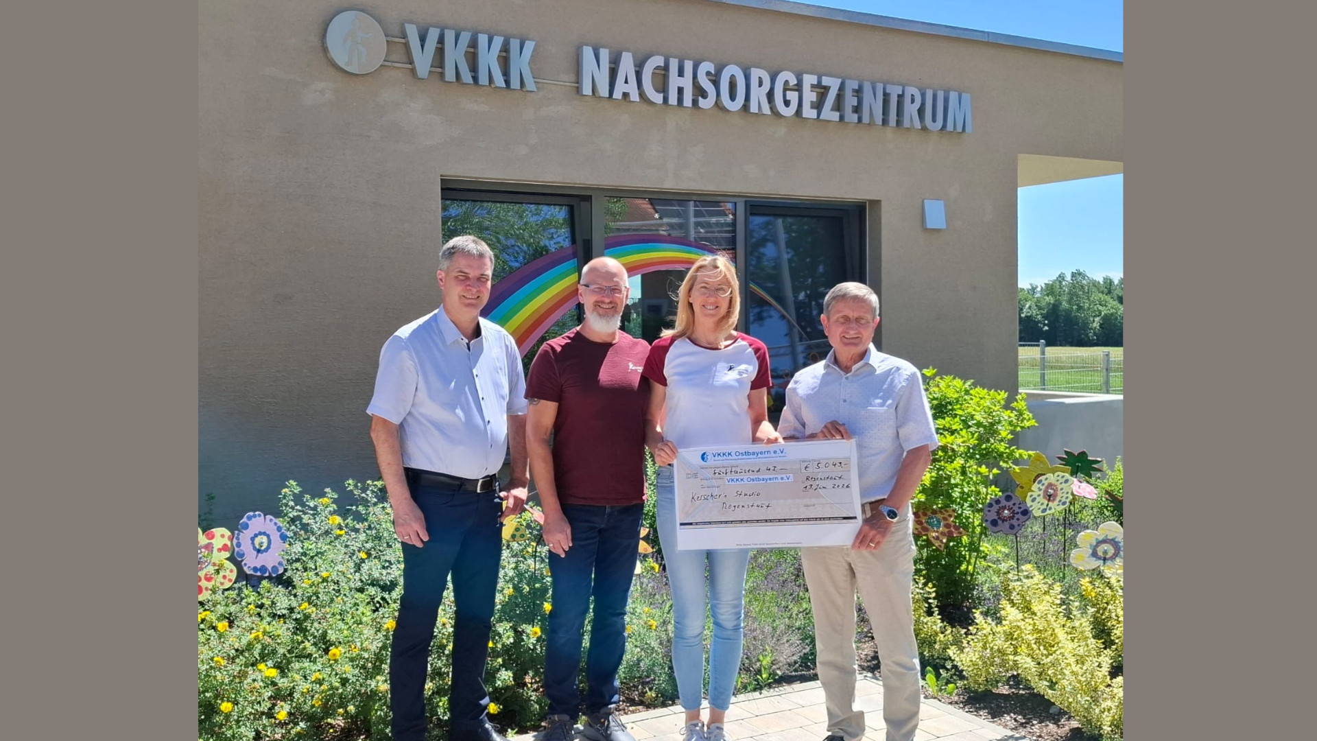 Bürgermeister Josef Schindler, Tom Kerscher, Karin Koller, Günter Lindner, stellvertretender Vorsitzender des VKKK Ostbayern.