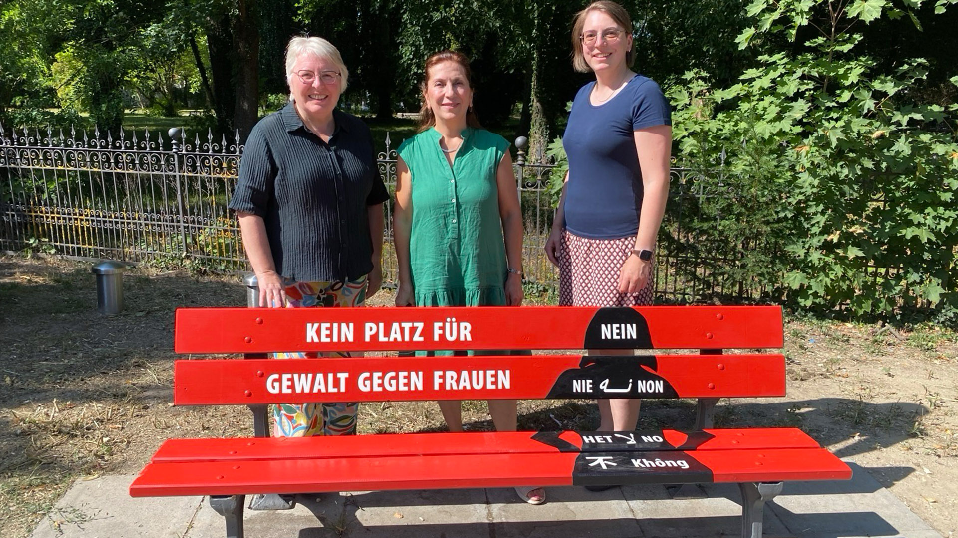 Einweihung der „Rote Bank“ in Regensburg
