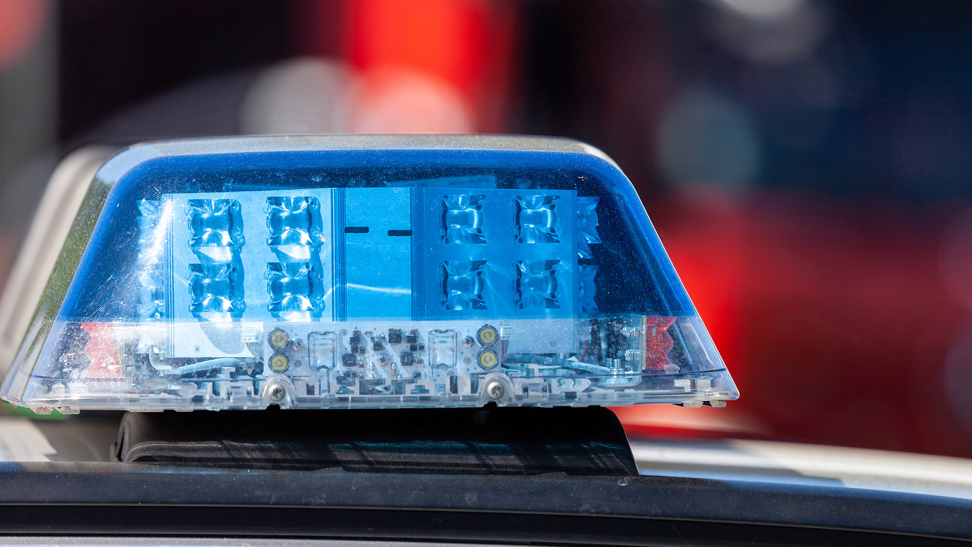 Blaulicht von Streifenwagen der Polizei