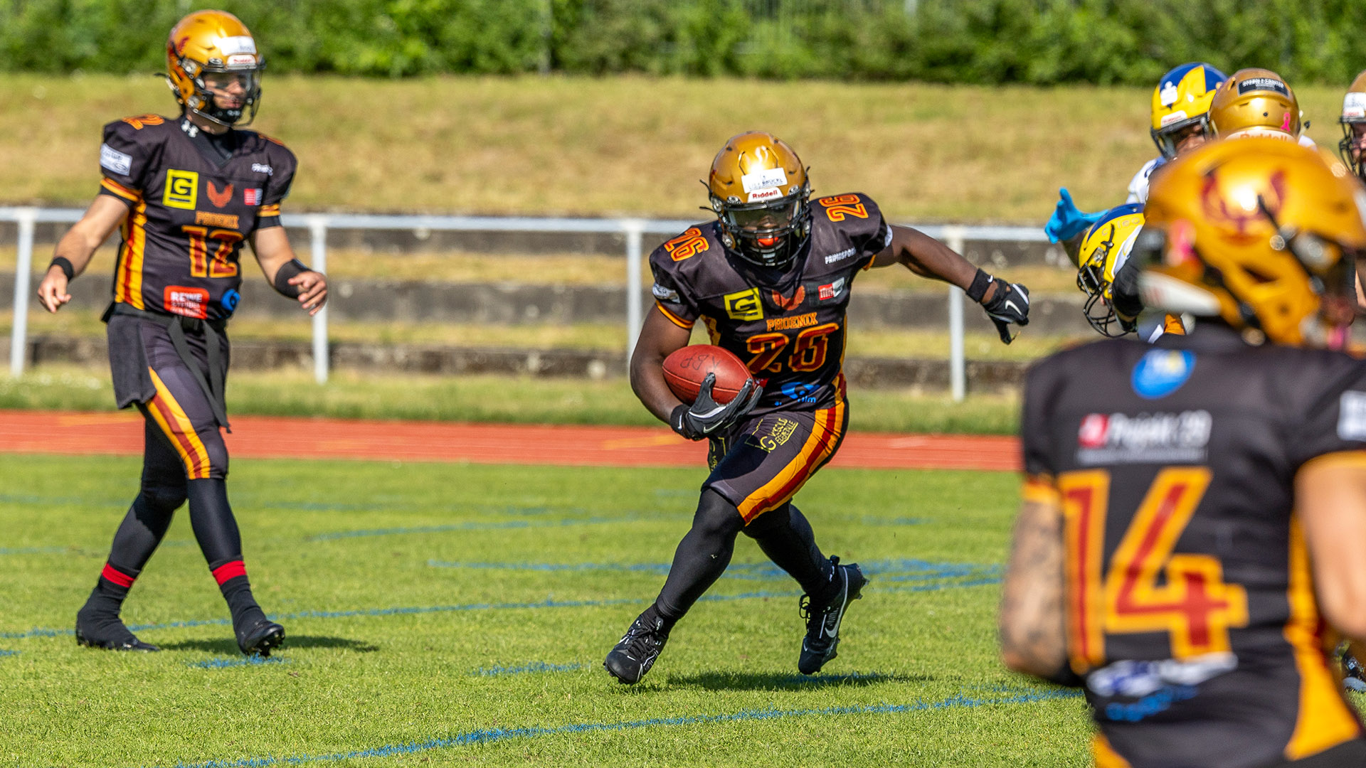Football: Phoenix Regensburg auf dem Spielfeld