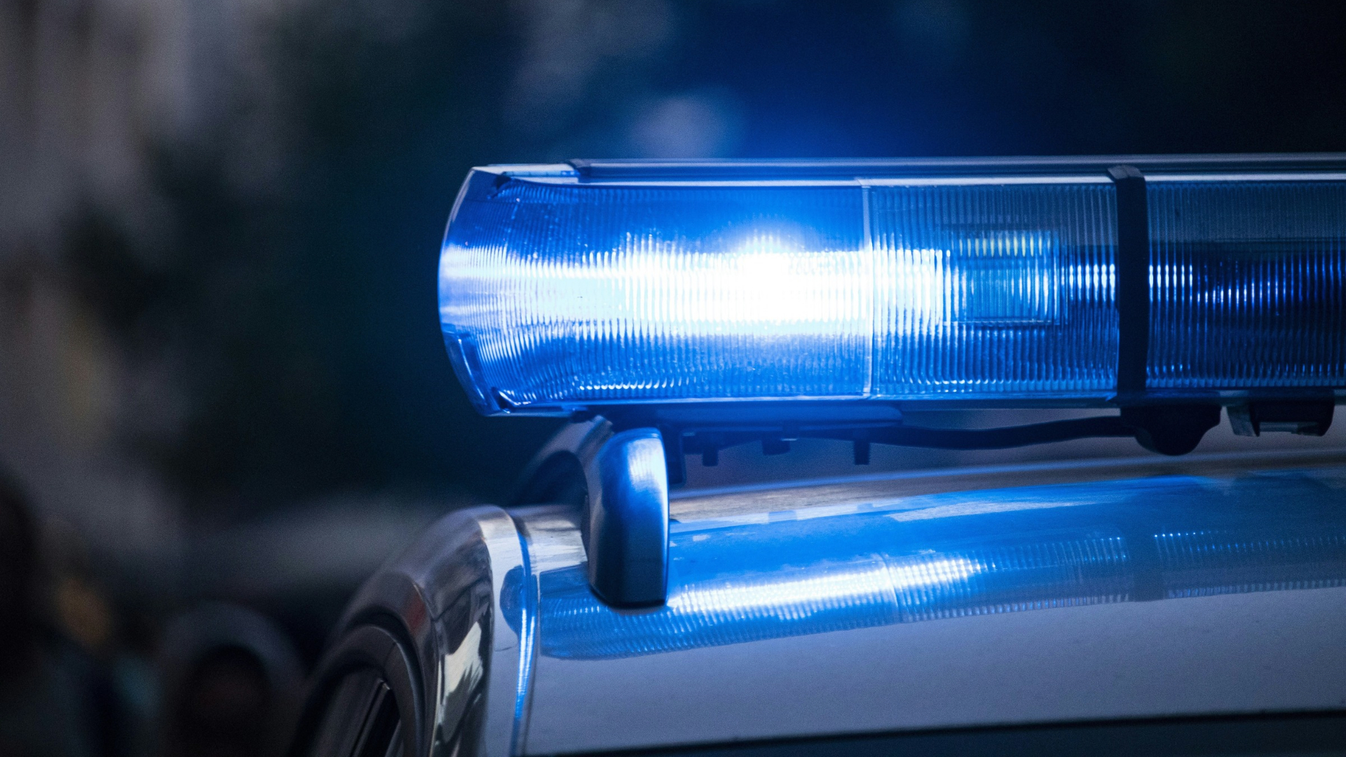 Blaulicht eines Polizeifahrzeugs