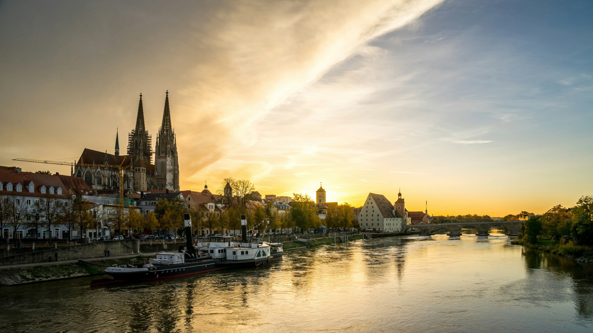 Die Donau bei Regensburg