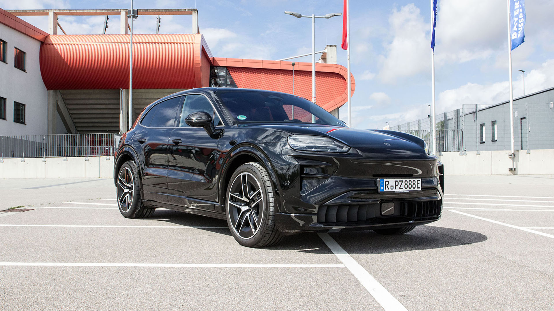 Der Porsche Cayenne Turbo Electric
