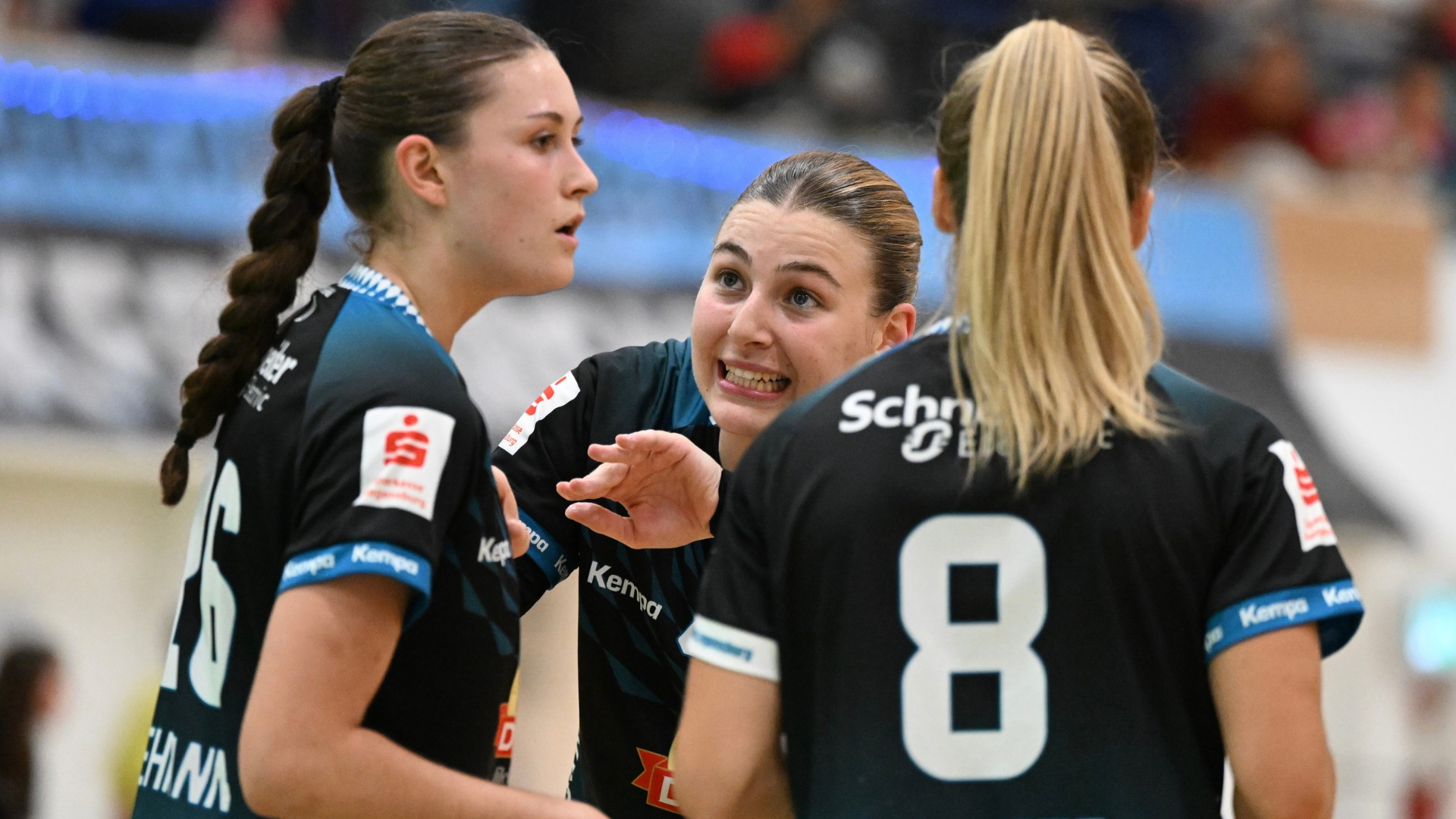 Drei Bunkerladies im Spiel