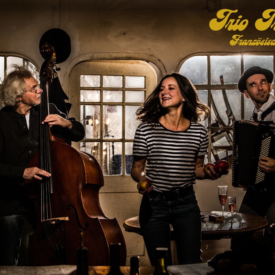 2026_03_26_TrioTrikolore