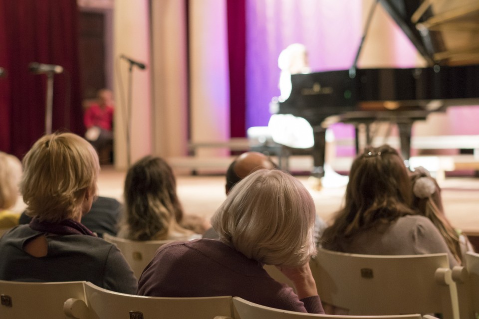 23_02_02-Jazznuts-(c)-bigstock_Jollier